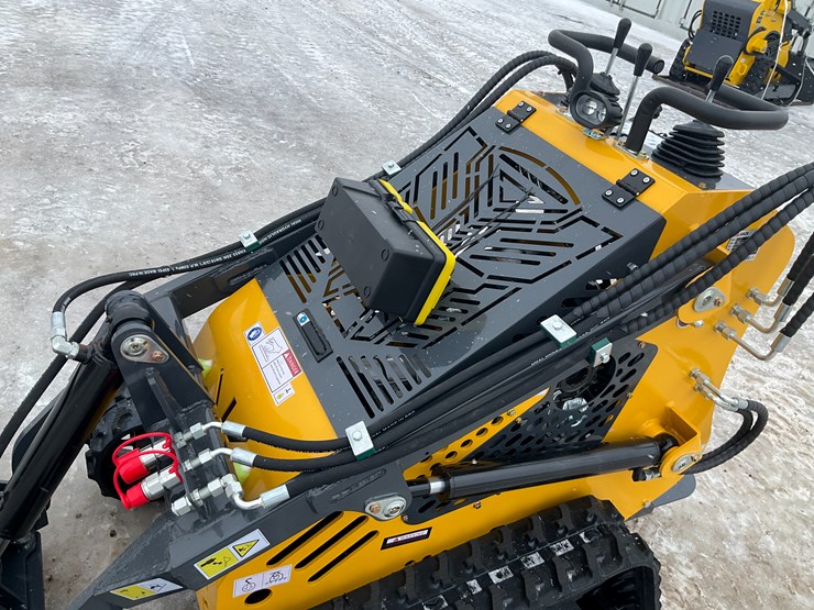 #1027-•-unused-sdll60-mini-skid-steer-image-13