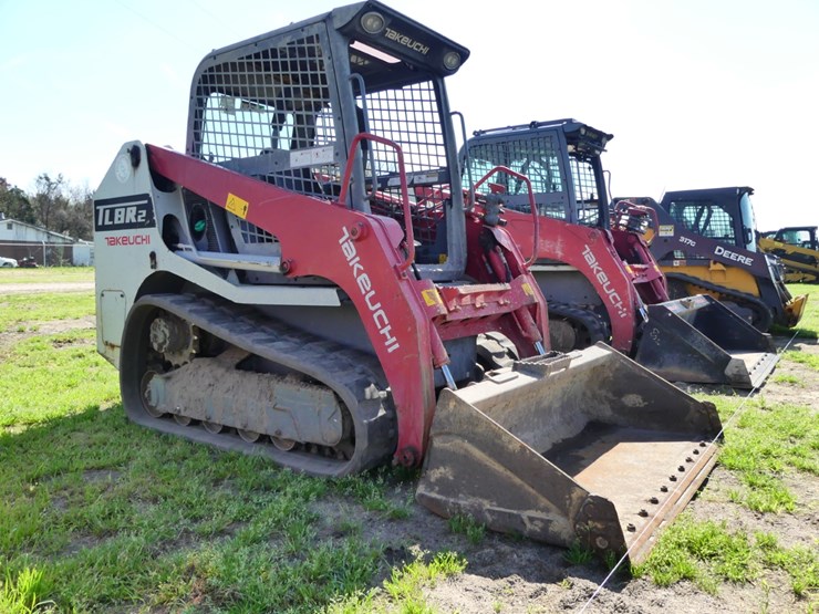 2020-takeuchi-tl8r2-image-2