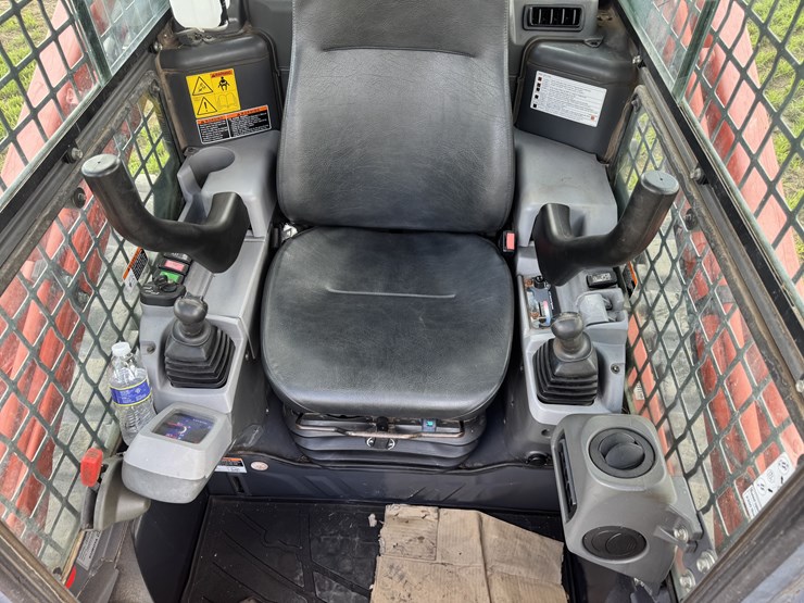 kubota-svl75-2-image-10