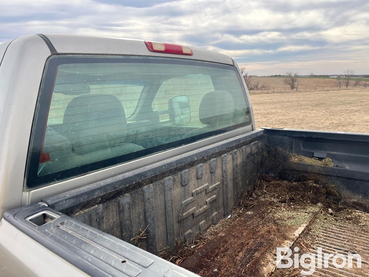 2003-chevrolet-silverado-2500-image-10