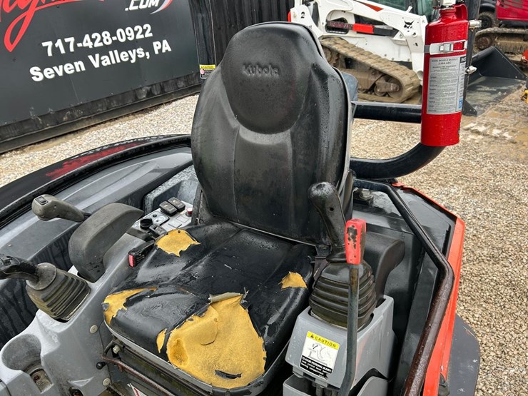 2016-kubota-kx040-4-image-16