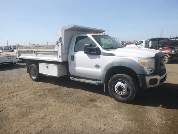 2011-ford-f550-image-2