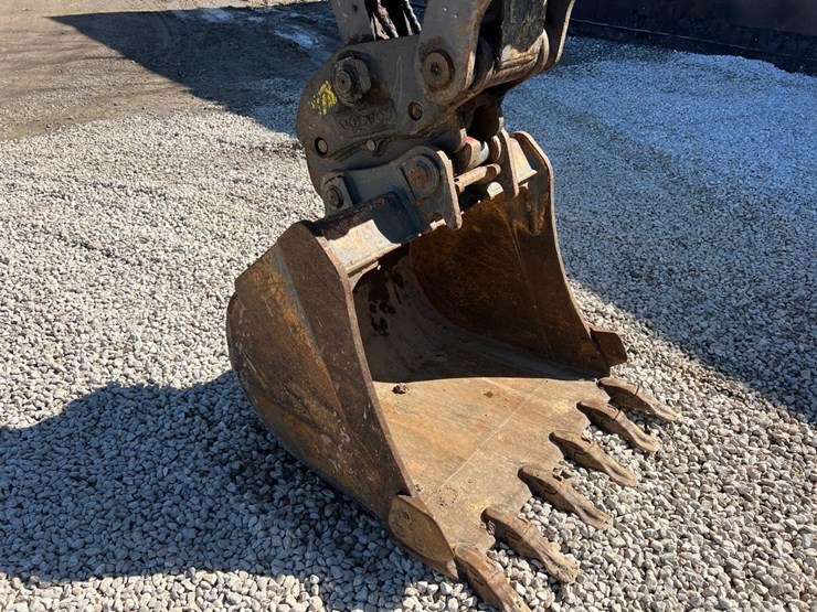 volvo-ecr88-image-10