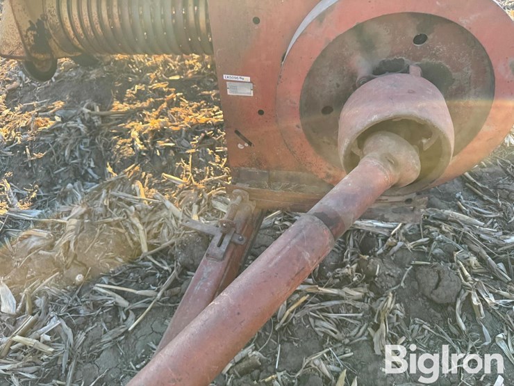 new-holland-275-image-15