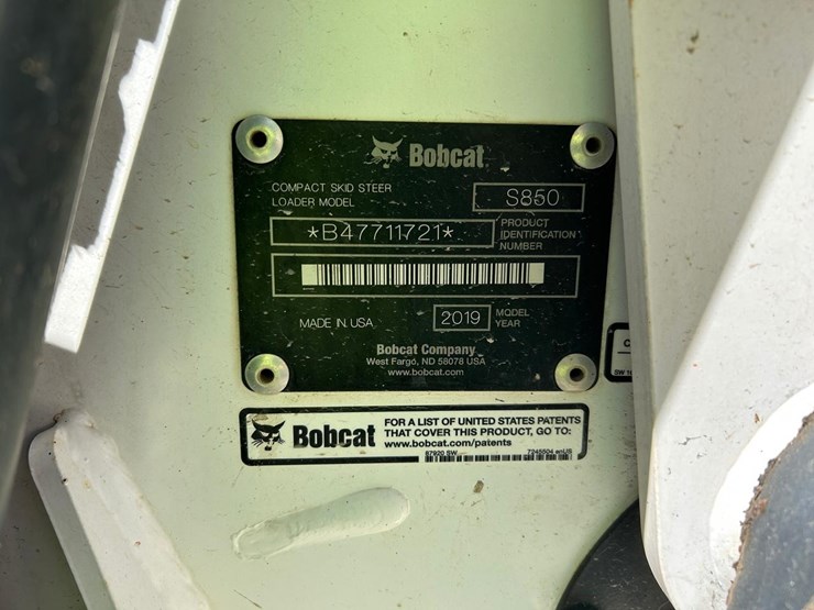 2019-bobcat-s850-image-28