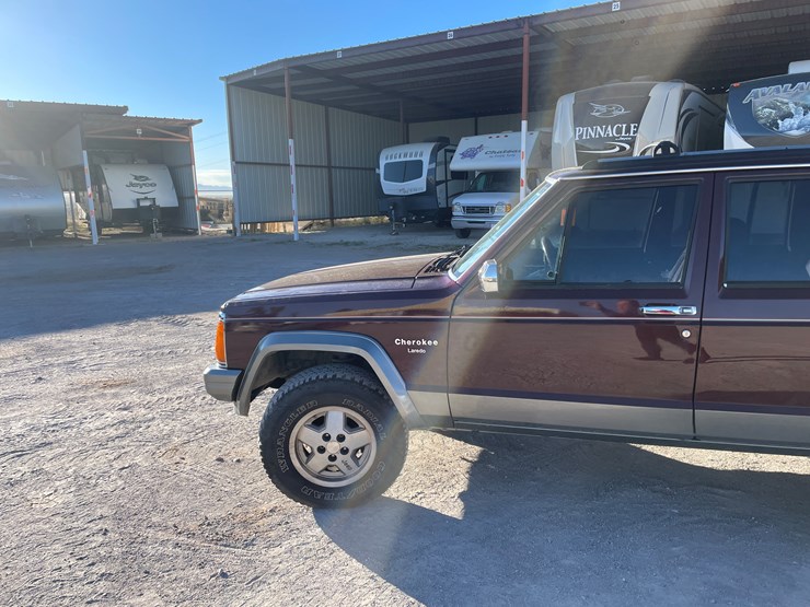 1992-jeep-cherokee-image-4