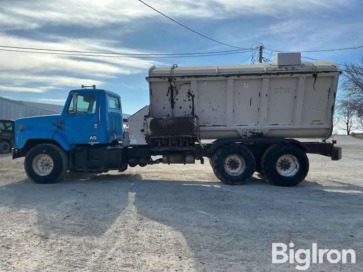 1994-international-2654-t/a-manure-spreader-truck-image-8