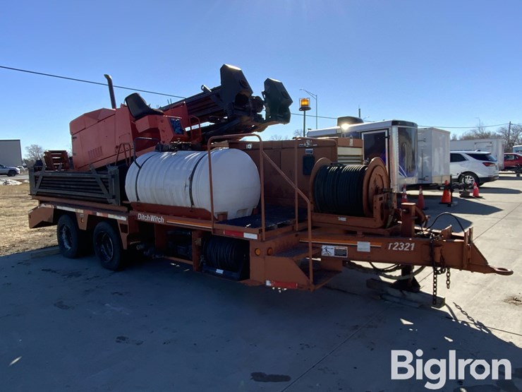 1996-ditch-witch-jt2321-image-3