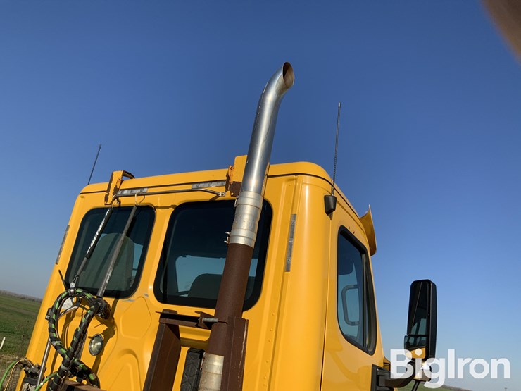 2016-freightliner-cascadia-125-image-17