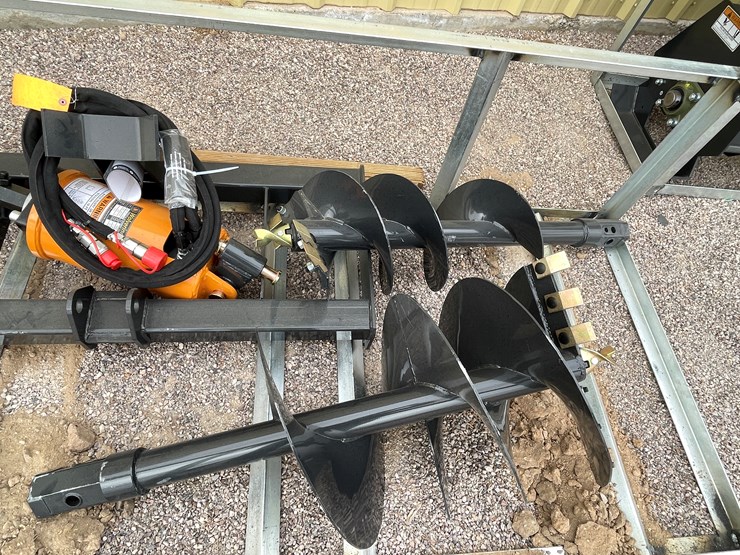 #4362-•-unused-2026-wolverine-skid-steer-auger-drive-and-bit-attachment-image-13