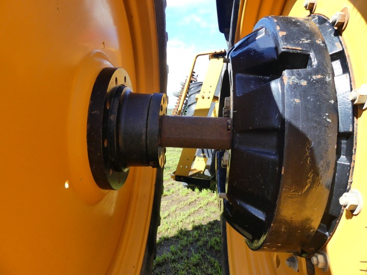 2017-versatile-260-image-8