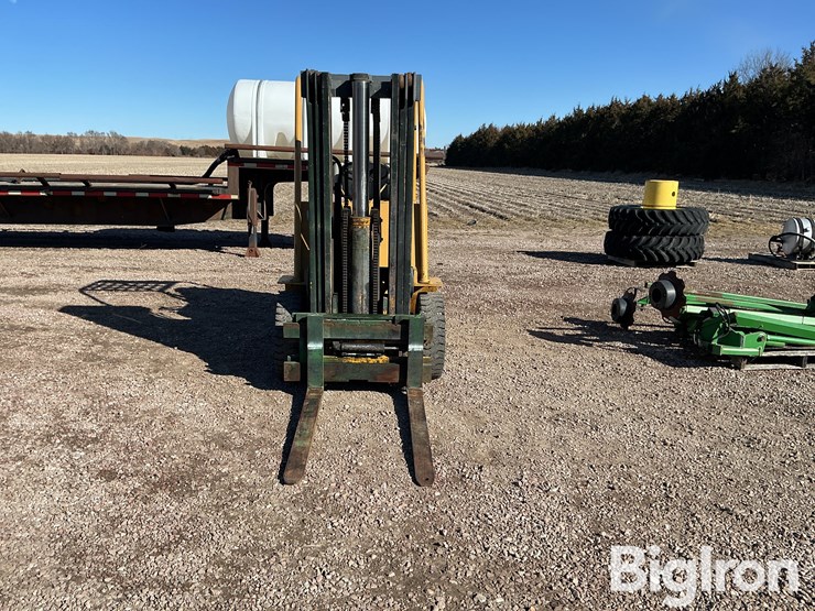 caterpillar-v40b-image-2