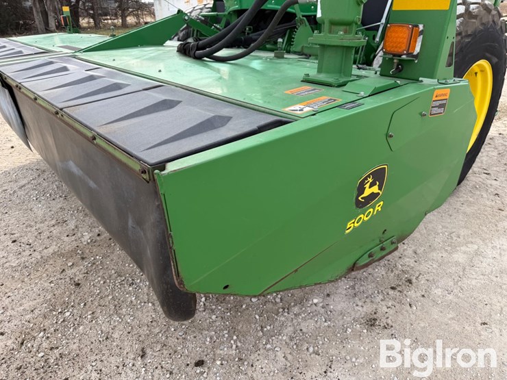 2021-john-deere-w235-image-15