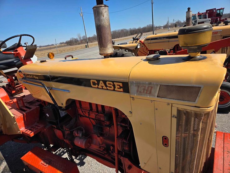 case-730-comfort-king-tractor-image-34