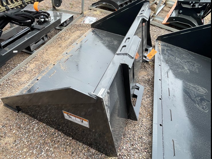 #4325-•-unused-2026-wolverine-skid-steer-track-duty-bucket-attachments-image-4