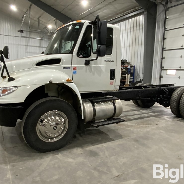 2014 INTERNATIONAL DURASTAR 4400