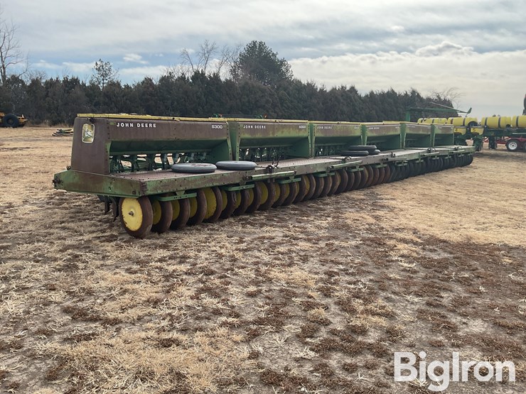 john-deere-9300-image-7