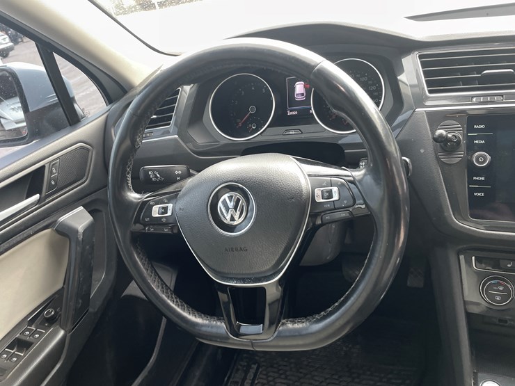 2019-volkswagen-tiguan-se-image-29