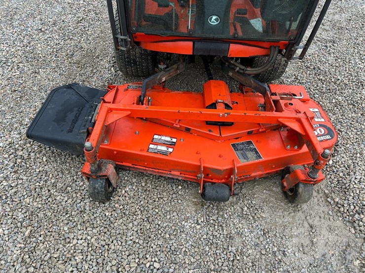 kubota-f2690-image-9