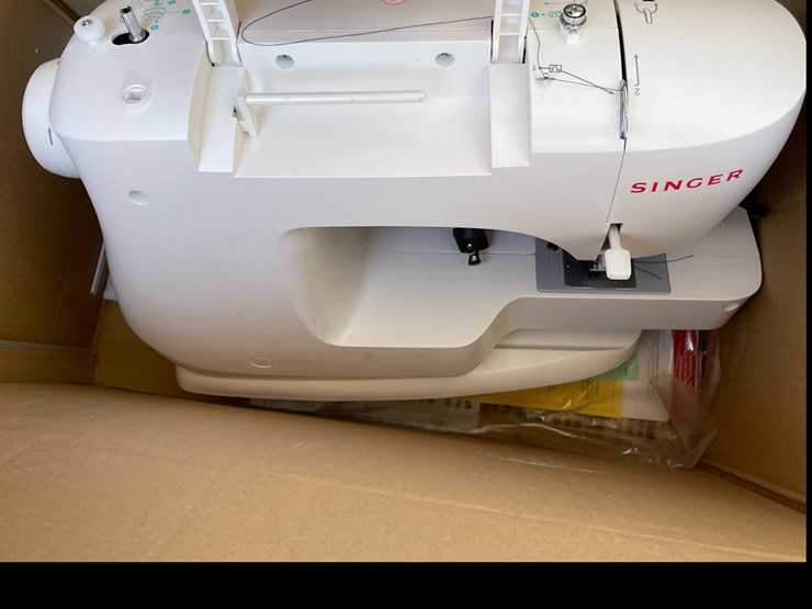 #1488-•-singer-sewing-machine-(offsite-in-el-paso)-image-4