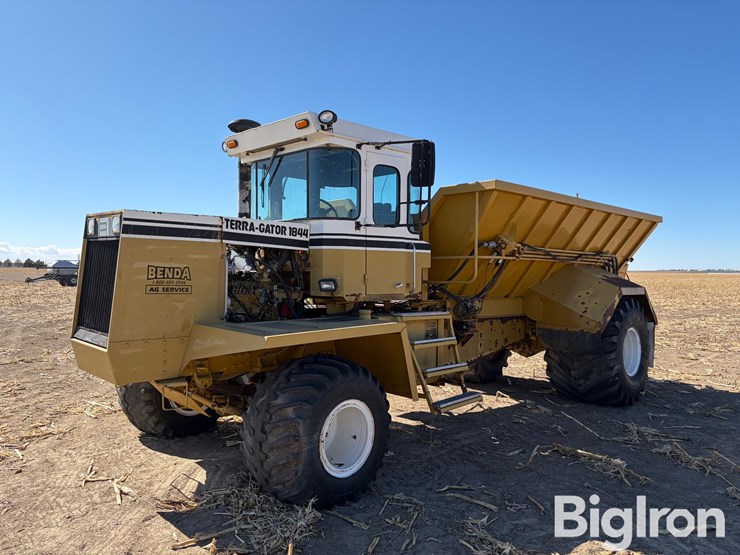 ag-chem-terra-gator-1844-image-1