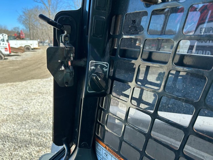 2019-bobcat-s850-image-19