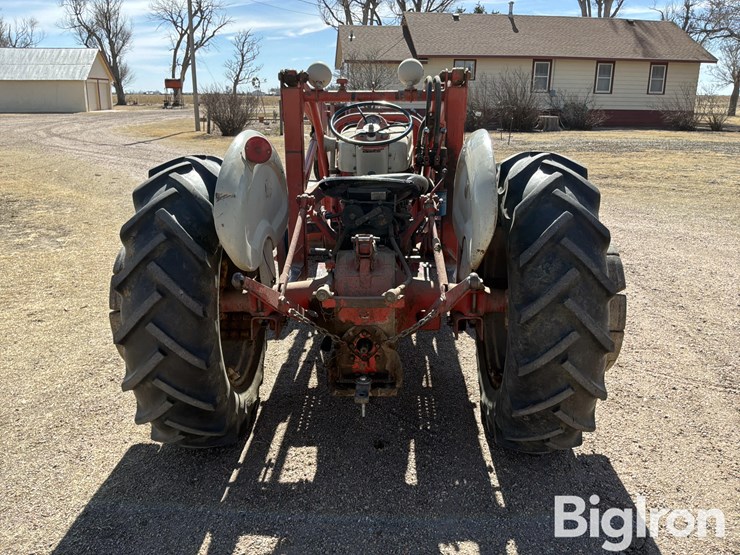 1958-ford-841-image-6