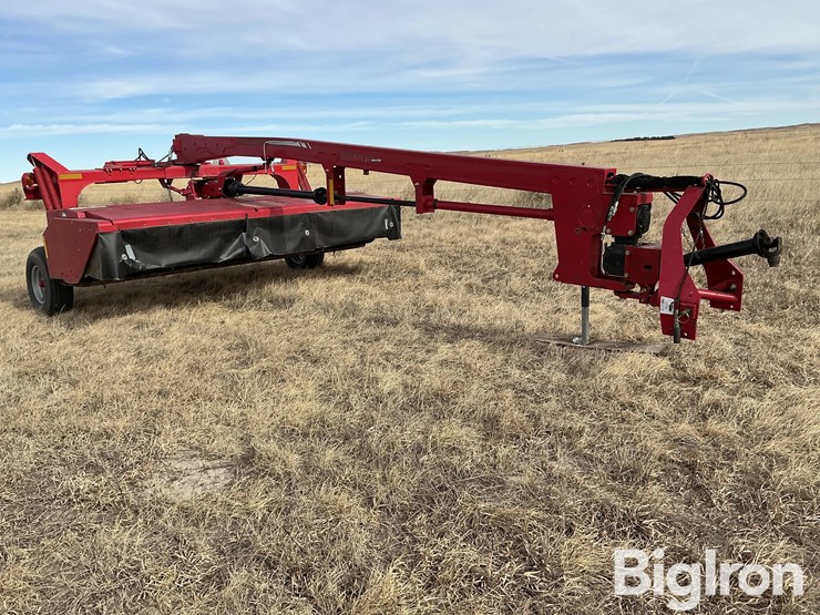 2014-hesston-1372-image-3