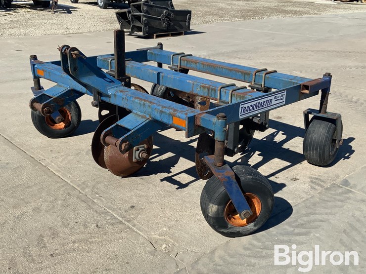 blu-jet-track-master-image-1