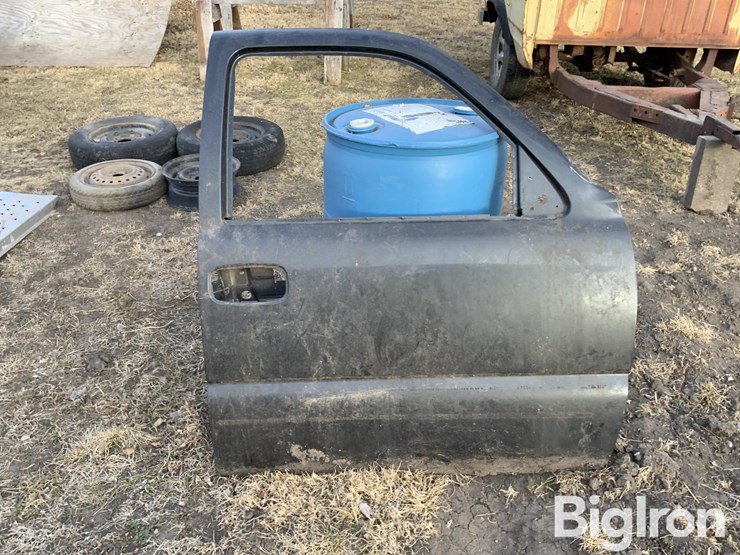 chevrolet-2500hd-image-2