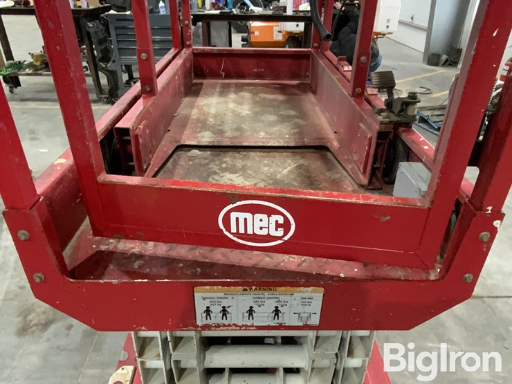 2015-massey-ferguson-730-image-12