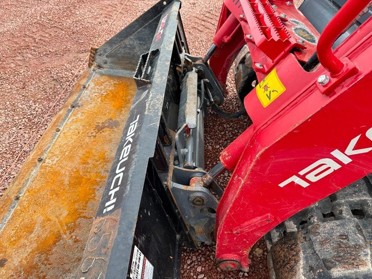 takeuchi-tl8r-image-15