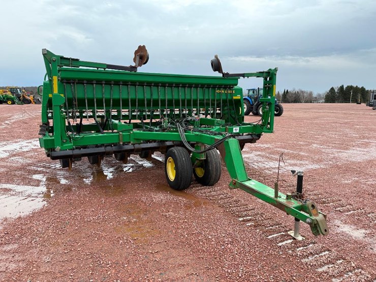 john-deere-1560-image-2