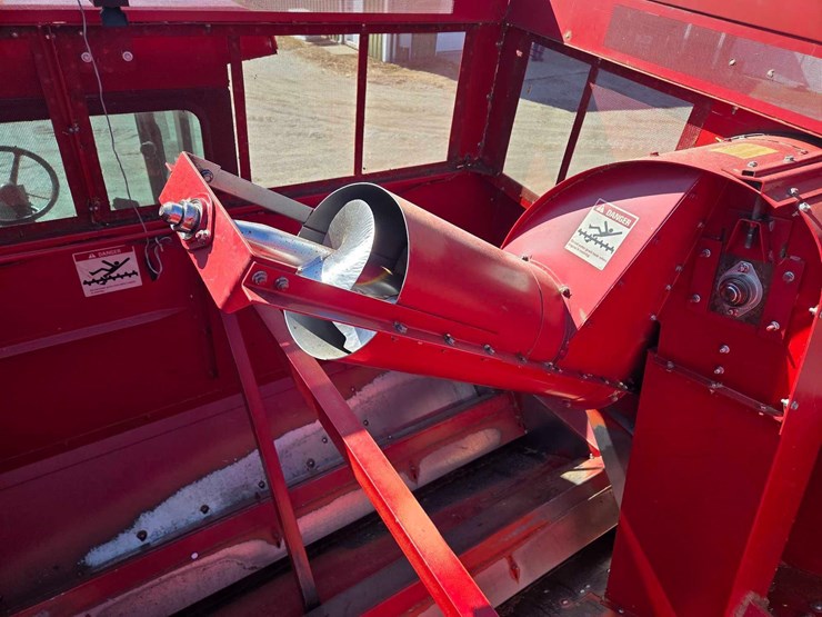 case-ih-1644-image-69