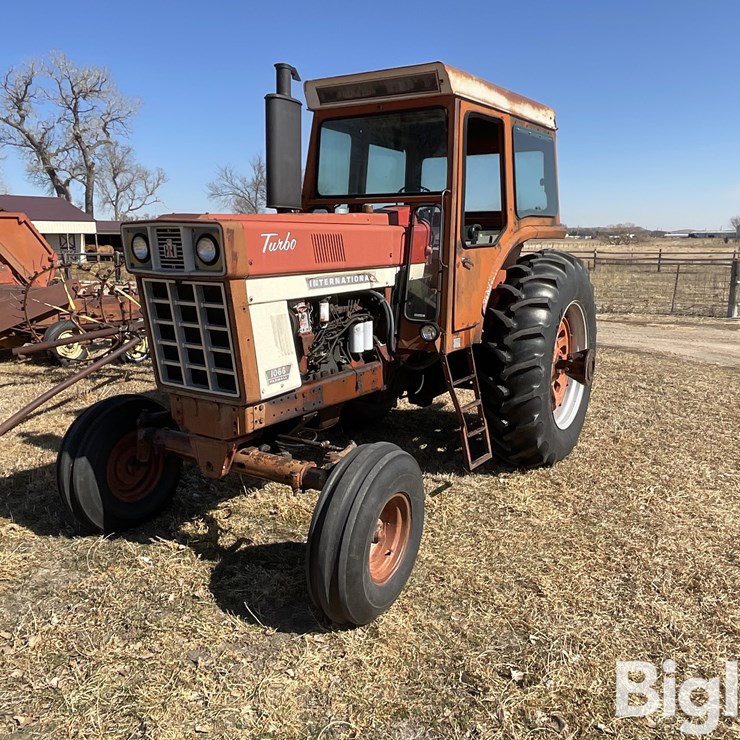 1974 INTERNATIONAL 1066