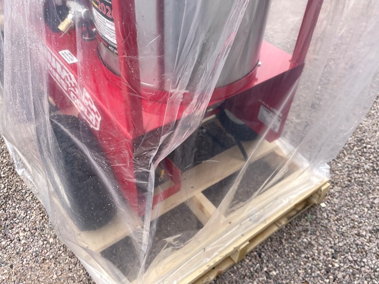 #4301-•-unused-hot-water-pressure-washer-image-11