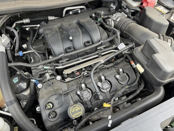 2018-ford-explorer-image-12