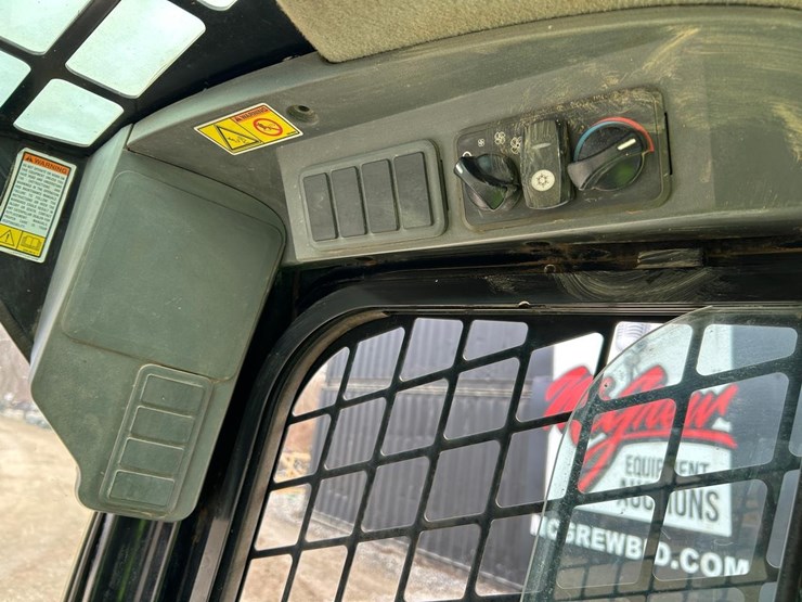 caterpillar-277c-image-23