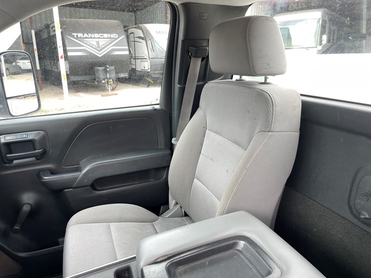 2015-chevrolet-silverado-2500-image-54