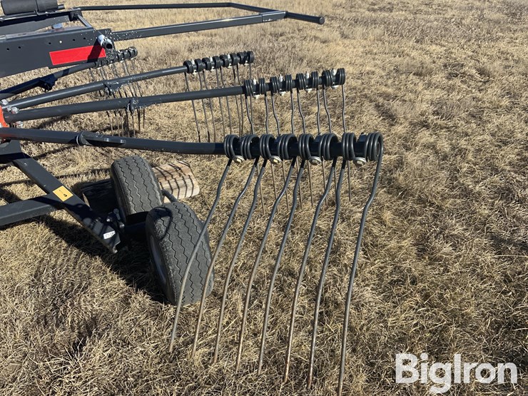 2020-kubota-ra1042t-image-17