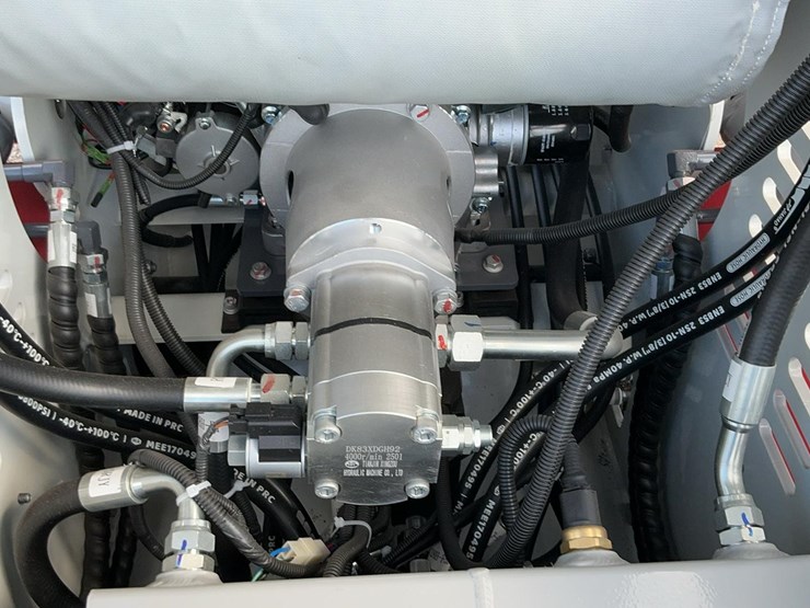 #1018-•-unused-2025-bttl-st28h-6-mini-skid-loader-image-17