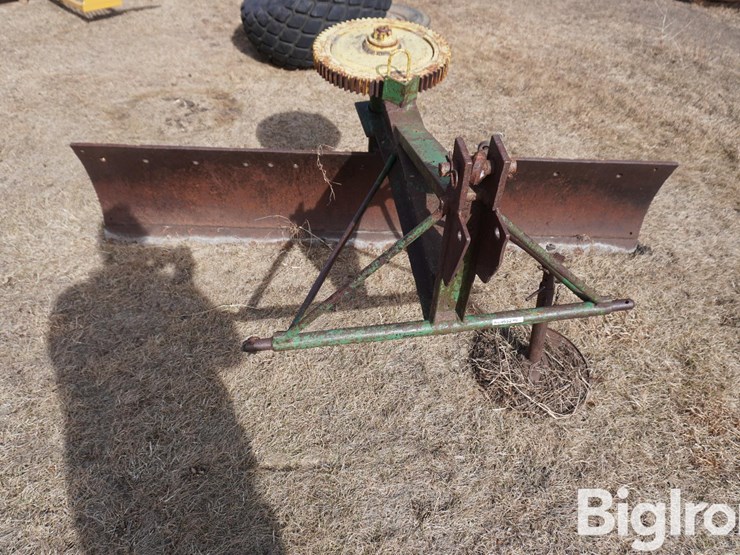 john-deere-7-image-2