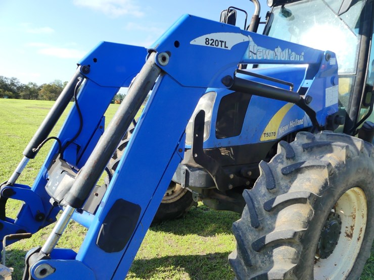 new-holland-t5070-image-9