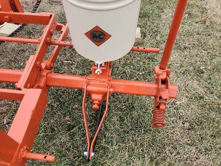 allis-chalmers-two-row-planter-image-8