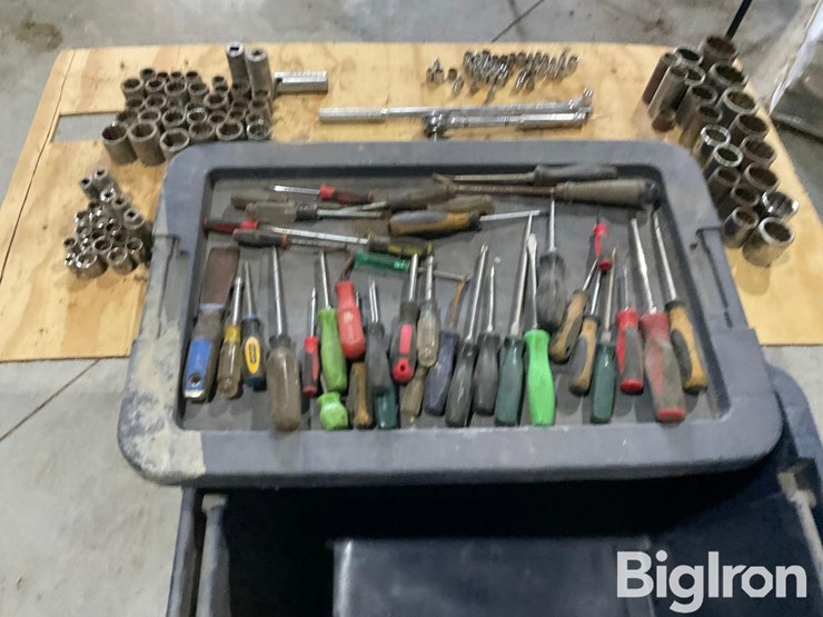 john-deere-12-image-6