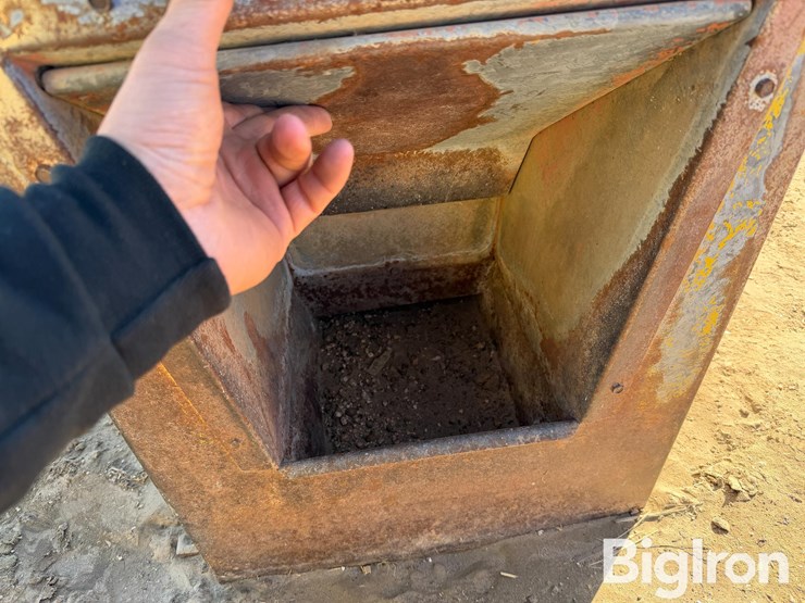 ritchie-steel-livestock-waterer-image-13