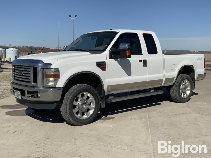 2009-ford-f250-lariat-image-1