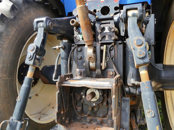 2010-new-holland-t8020-image-7