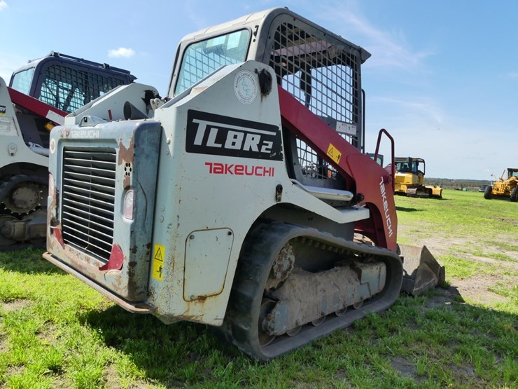 2020-takeuchi-tl8r2-image-3