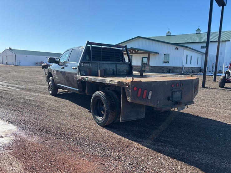 2017-dodge-3500-image-7